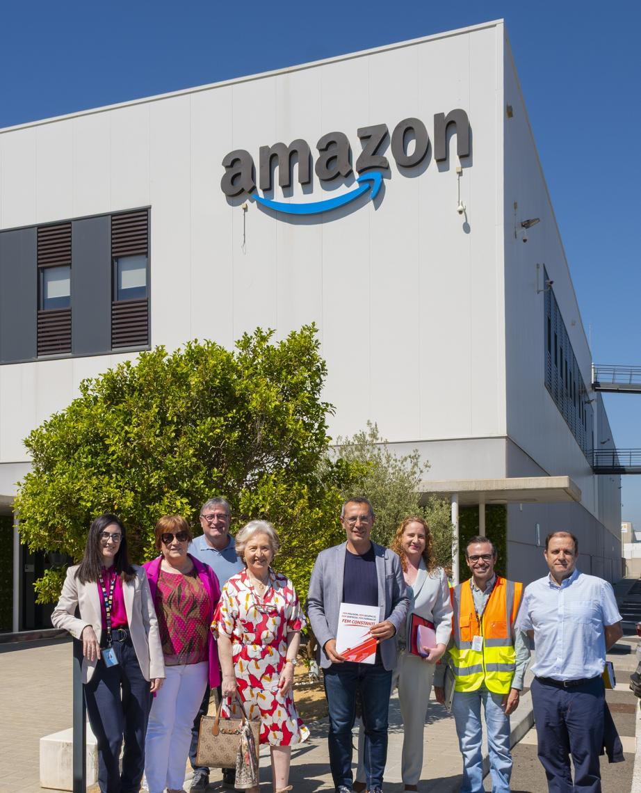La Cambra visita el centre logístic d’Amazon a Constantí
