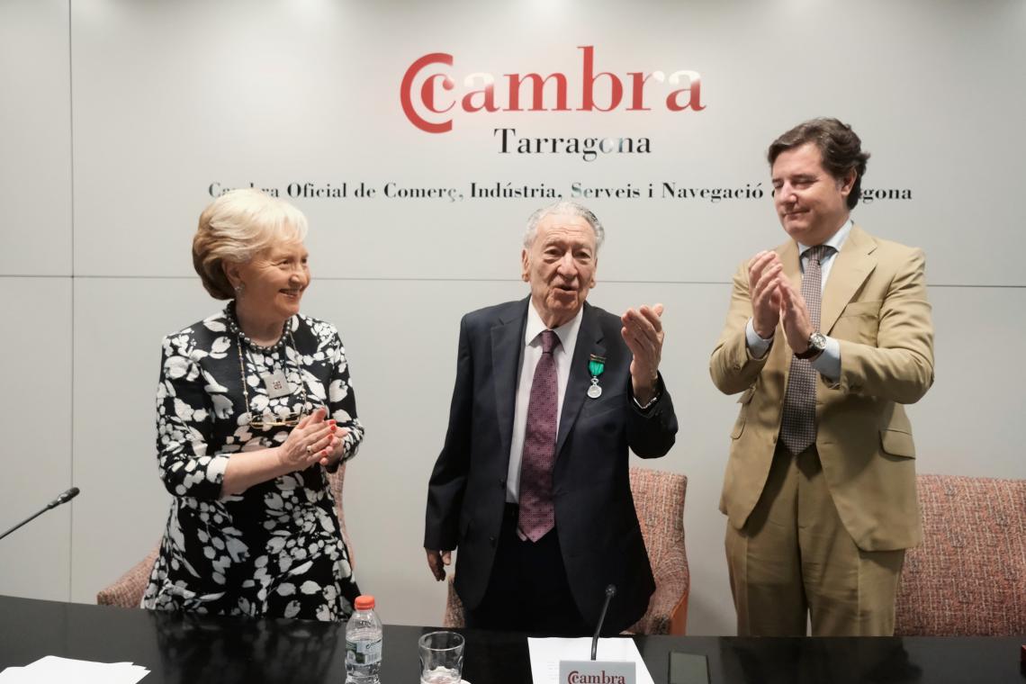 José Luis García rep la Medalla de Plata de l’Ordre de la Cambra d’Espanya